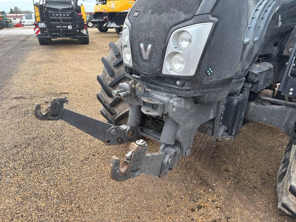 Traktor типа Valtra T 203 DIRECT, Gebrauchtmaschine в VERT TOULON (Фотография 8)