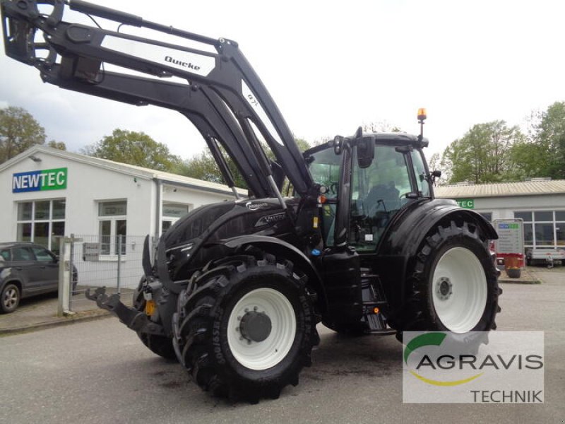 Traktor of the type Valtra T 214 D 1B8 DIRECT, Gebrauchtmaschine in Nartum (Picture 1)