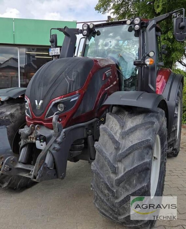 Traktor of the type Valtra T 214 D 1B8, Gebrauchtmaschine in Beckum (Picture 2)