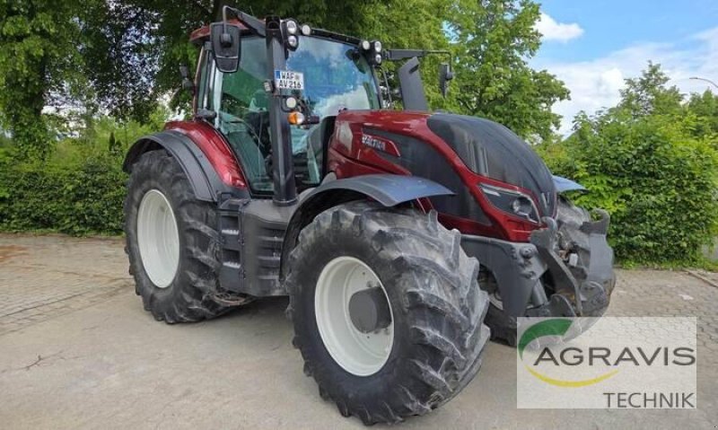 Traktor of the type Valtra T 214 D 1B8, Gebrauchtmaschine in Beckum (Picture 5)