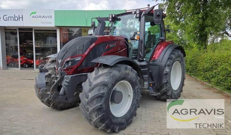 Traktor of the type Valtra T 214 D 1B8, Gebrauchtmaschine in Beckum (Picture 1)