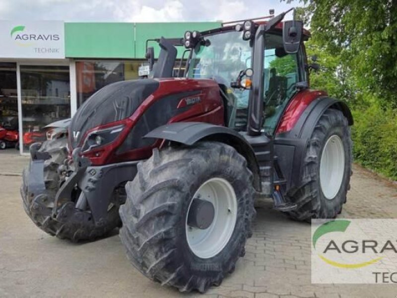 Traktor van het type Valtra T 214 D 1B8, Gebrauchtmaschine in Beckum