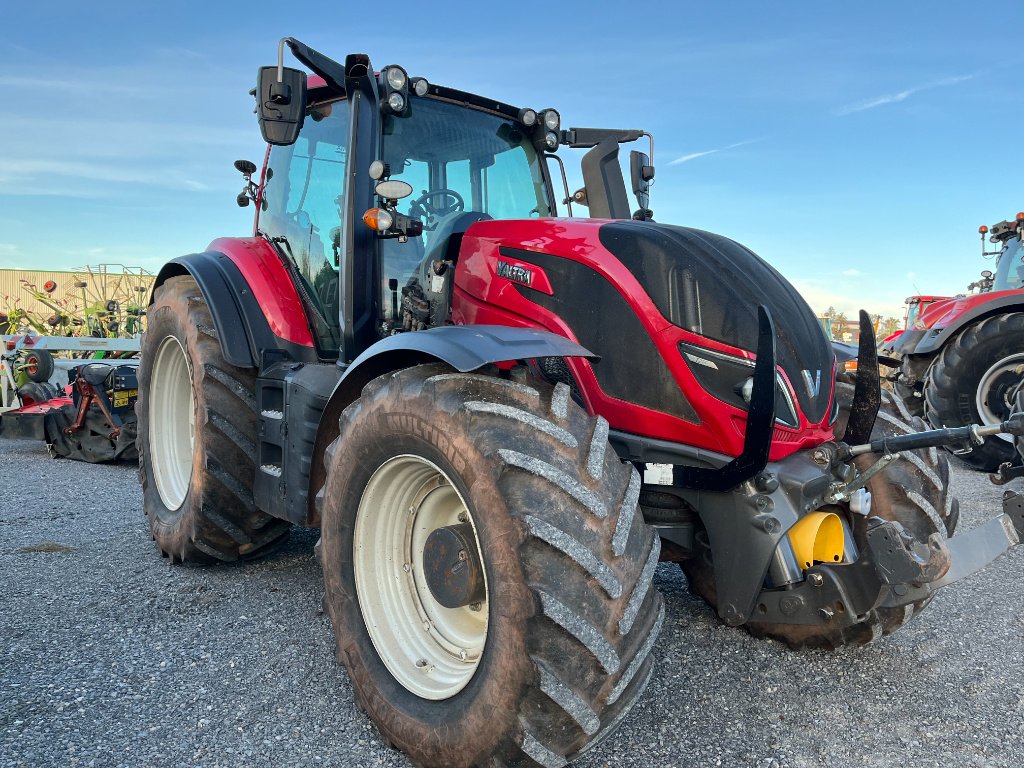 Traktor tipa Valtra T 214 DIRECT SMARTTOUCH, Gebrauchtmaschine u Saint-Rémy (Slika 4)