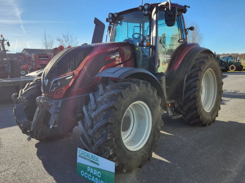 Traktor des Typs Valtra T 214 DIRECT SMARTTOUCH, Gebrauchtmaschine in Calmont (Bild 1)