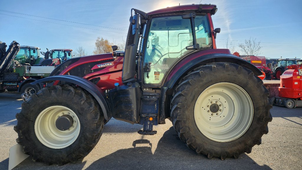 Traktor typu Valtra T 214 DIRECT SMARTTOUCH, Gebrauchtmaschine v Calmont (Obrázek 3)