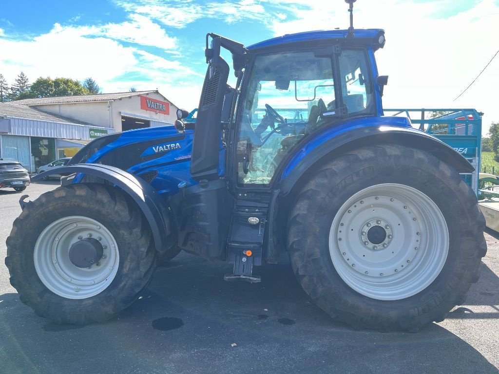 Traktor del tipo Valtra T 214 DIRECT SMARTTOUCH, Gebrauchtmaschine In LACAPELLE-MARIVAL (Immagine 5)