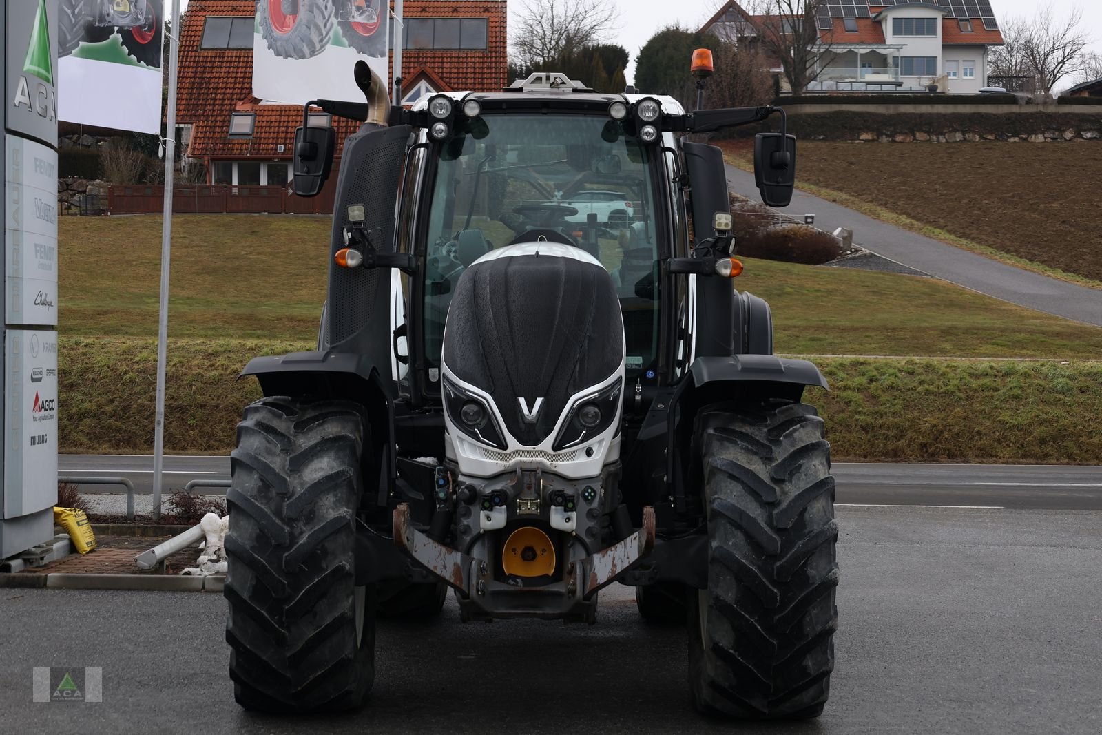 Traktor του τύπου Valtra T 214 Direct, Gebrauchtmaschine σε Markt Hartmannsdorf (Φωτογραφία 3)