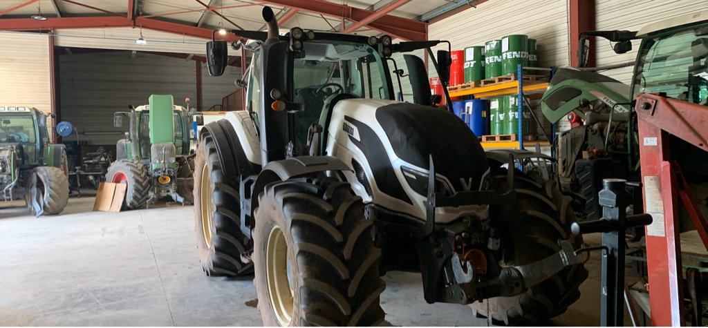 Traktor del tipo Valtra T 214 DIRECT, Gebrauchtmaschine en Millau (Imagen 8)