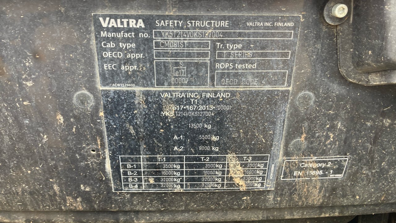 Traktor van het type Valtra T 214 V SmartTouch, Gebrauchtmaschine in CORMENON (Foto 7)