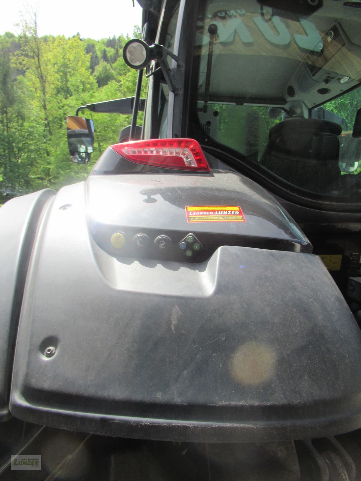 Traktor a típus Valtra T 214D, Gebrauchtmaschine ekkor: Kaumberg (Kép 8)