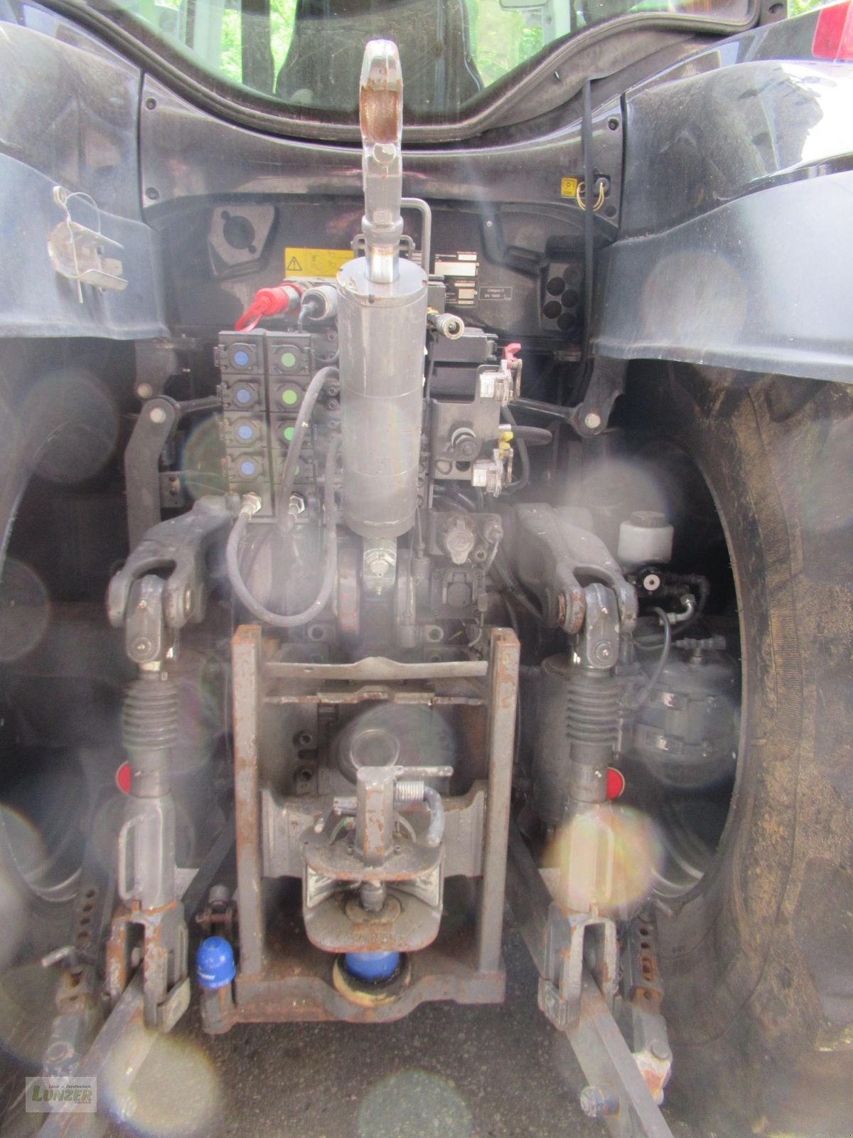 Traktor a típus Valtra T 214D, Gebrauchtmaschine ekkor: Kaumberg (Kép 7)