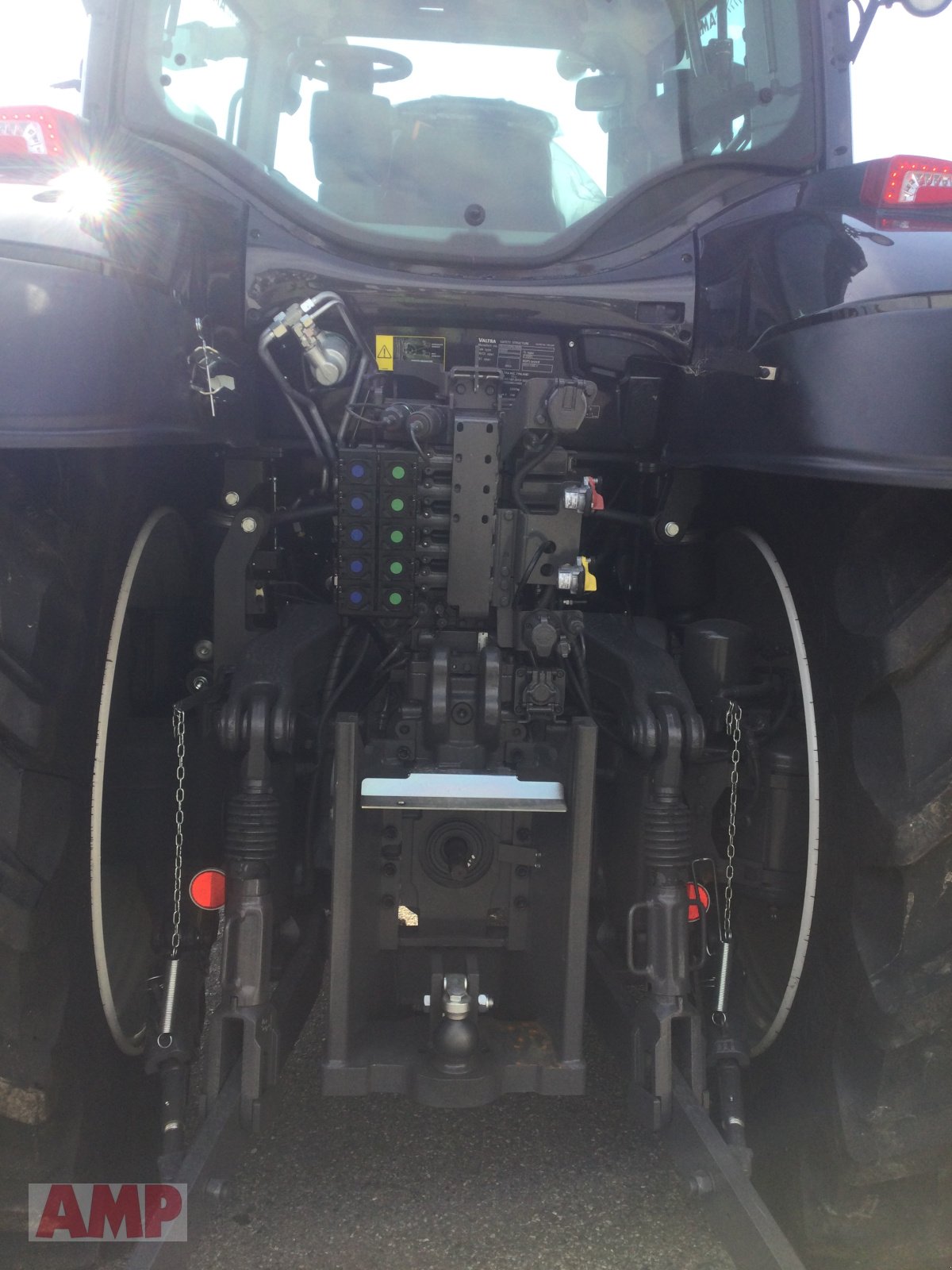 Traktor des Typs Valtra T 215 D, Rüfa, Neumaschine in Teising (Bild 5)