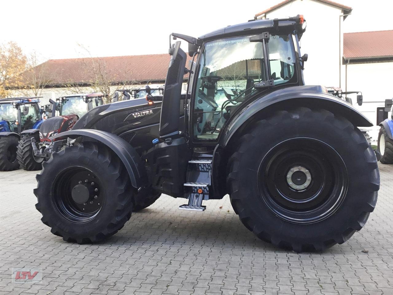 Traktor типа Valtra T 215 D TW, Neumaschine в Eggenfelden (Фотография 1)