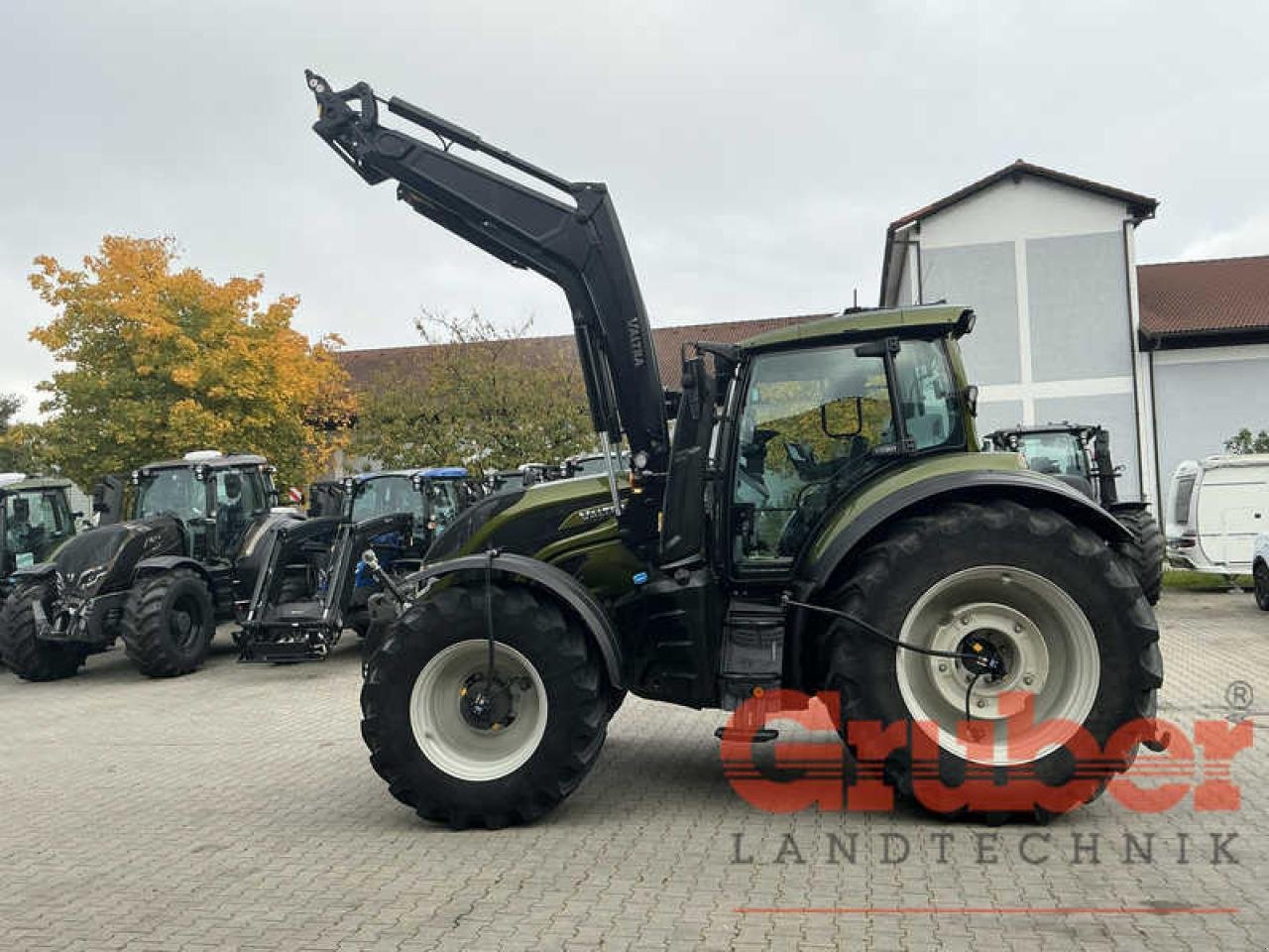 Traktor του τύπου Valtra T 215 D, Gebrauchtmaschine σε Ampfing (Φωτογραφία 2)