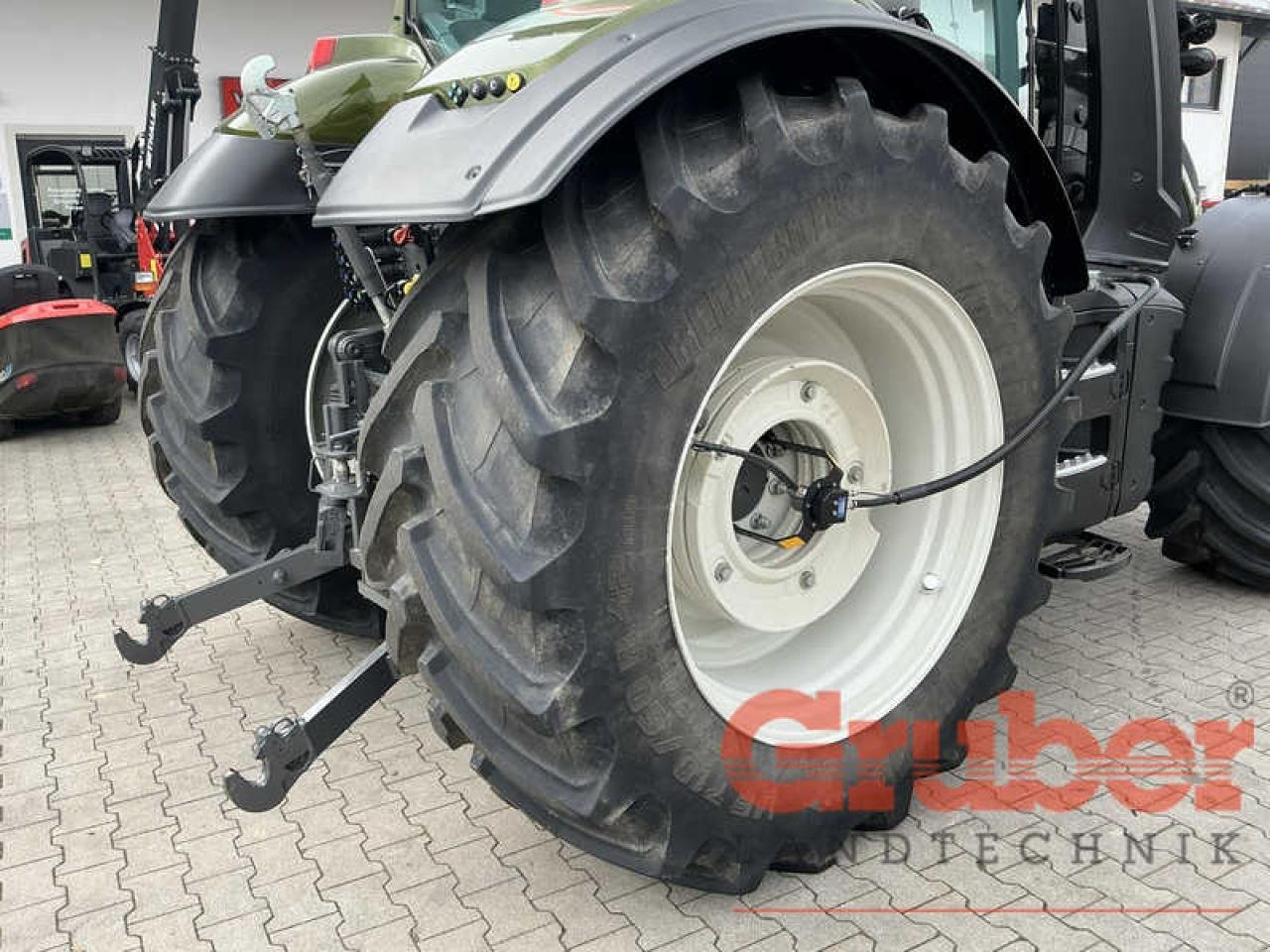Traktor του τύπου Valtra T 215 D, Gebrauchtmaschine σε Ampfing (Φωτογραφία 8)