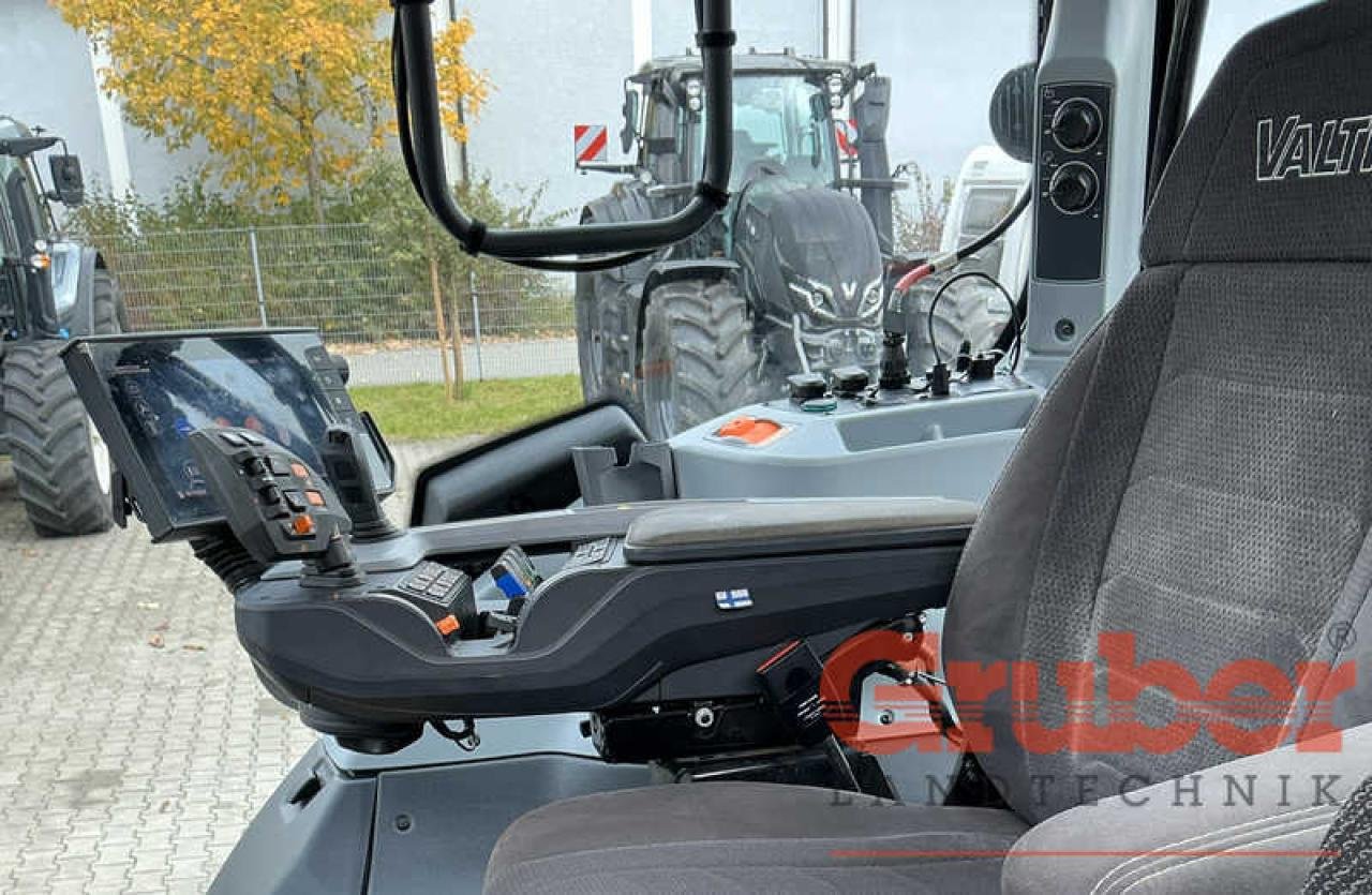 Traktor του τύπου Valtra T 215 D, Gebrauchtmaschine σε Ampfing (Φωτογραφία 13)
