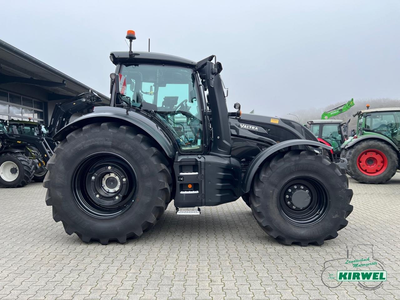 Traktor typu Valtra T 215 Direct, Vorführmaschine v Blankenheim (Obrázek 3)
