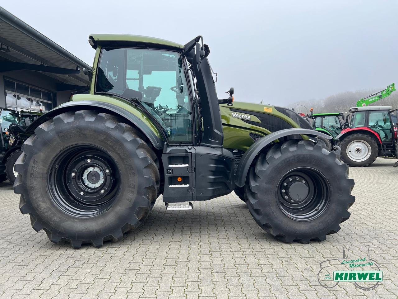 Traktor typu Valtra T 215 Direct, Vorführmaschine v Blankenheim (Obrázek 3)