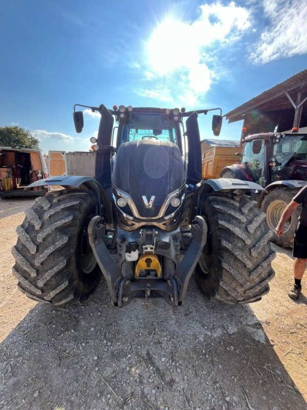 Traktor типа Valtra T 215 DIRECT, Gebrauchtmaschine в CHAMPLECY (Фотография 2)