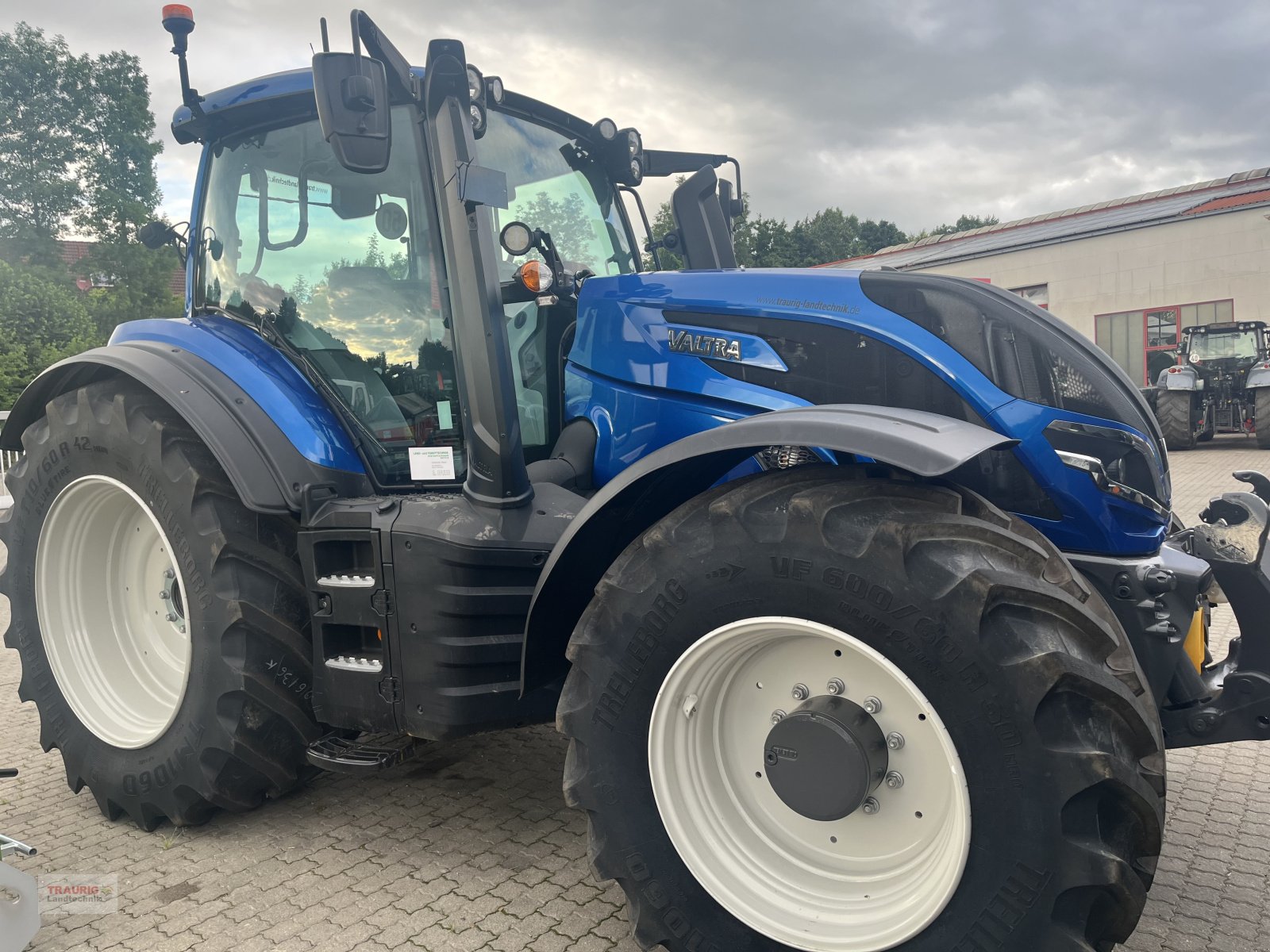 Traktor του τύπου Valtra T 215D / Vollausstattung, Neumaschine σε Mainburg/Wambach (Φωτογραφία 12)