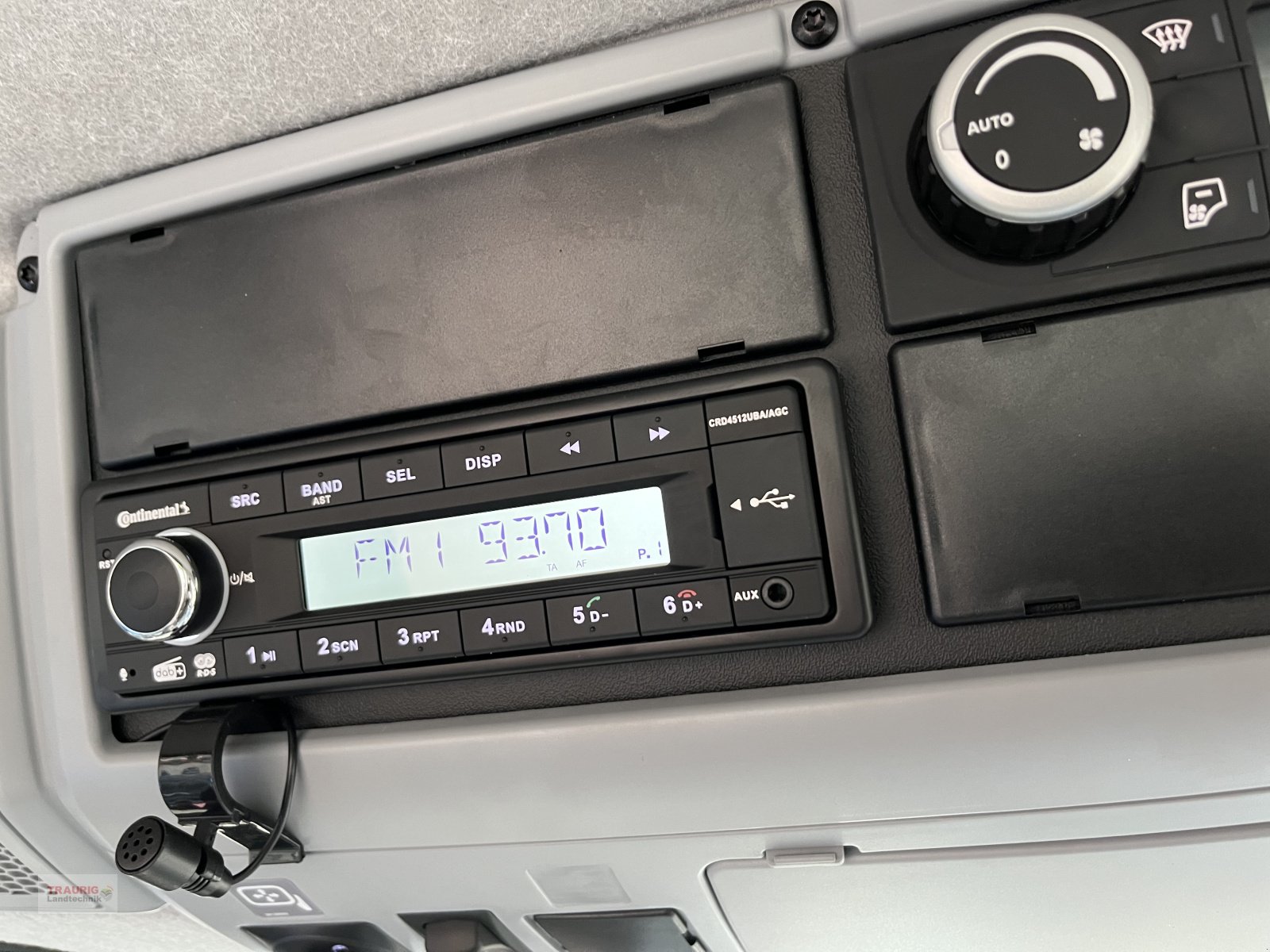 Traktor του τύπου Valtra T 215D / Vollausstattung, Neumaschine σε Mainburg/Wambach (Φωτογραφία 13)