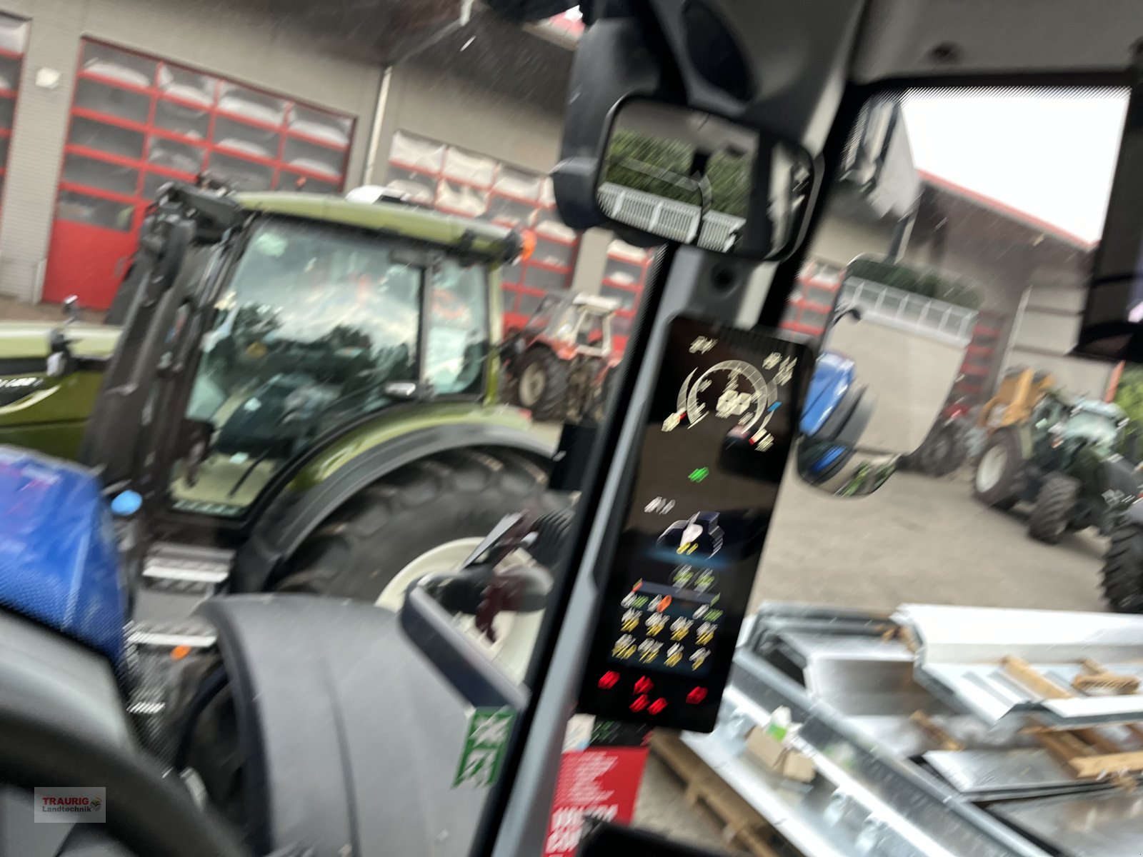 Traktor του τύπου Valtra T 215D / Vollausstattung, Neumaschine σε Mainburg/Wambach (Φωτογραφία 17)