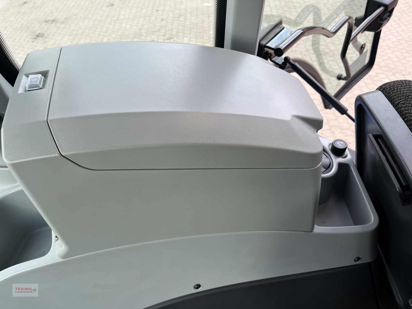 Traktor του τύπου Valtra T 215D / Vollausstattung, Neumaschine σε Mainburg/Wambach (Φωτογραφία 20)