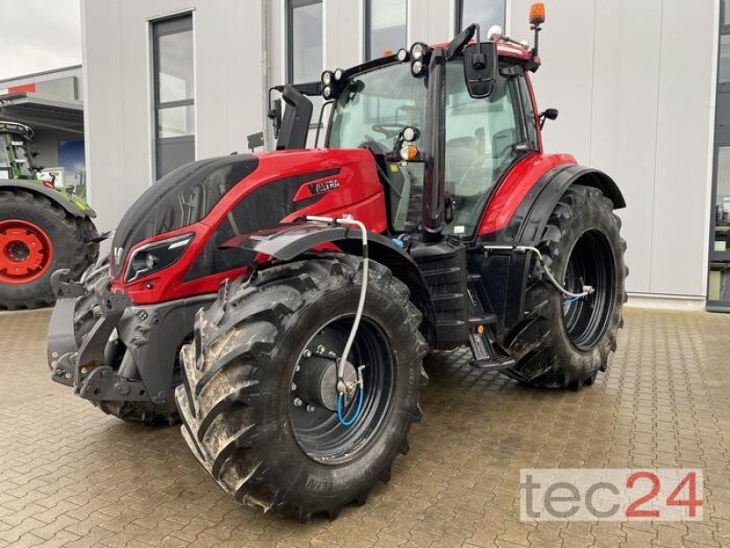 Traktor van het type Valtra T 234 D 1B8, Gebrauchtmaschine in Brakel