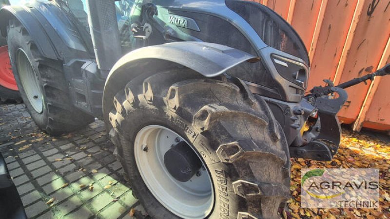 Traktor typu Valtra T 234 V, Gebrauchtmaschine v Schladen (Obrázek 3)