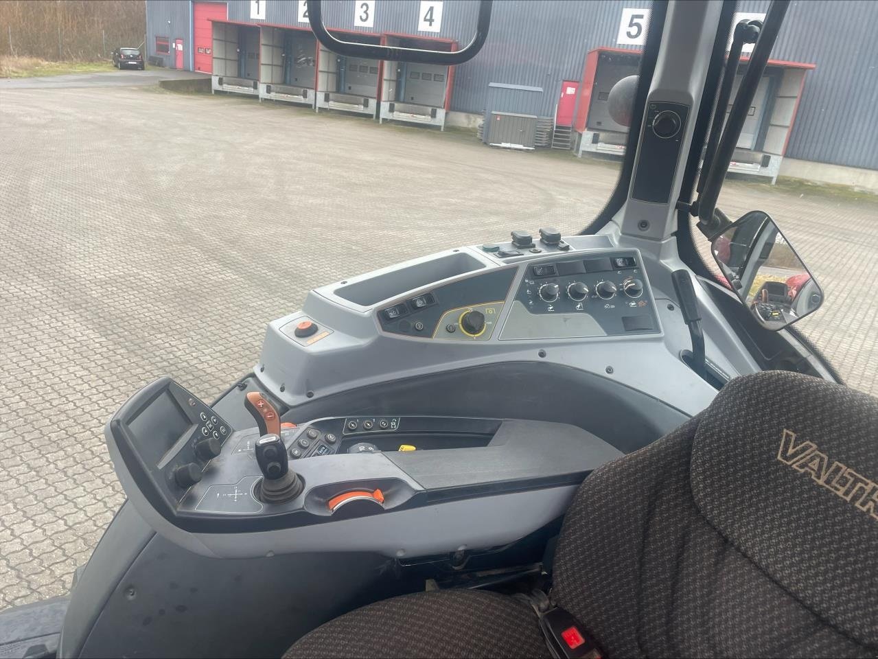 Traktor typu Valtra T 234 VERSU, Gebrauchtmaschine v Skanderborg (Obrázek 2)