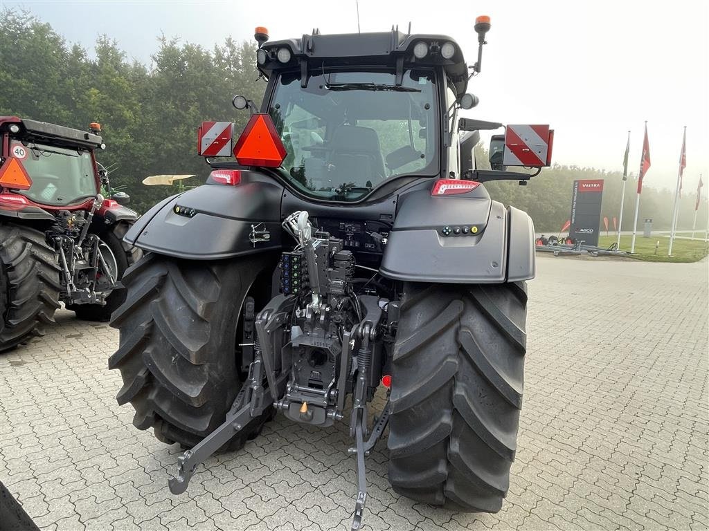 Traktor типа Valtra T 235 D TwinTrac Vende-udstyr, Gebrauchtmaschine в Nimtofte (Фотография 5)