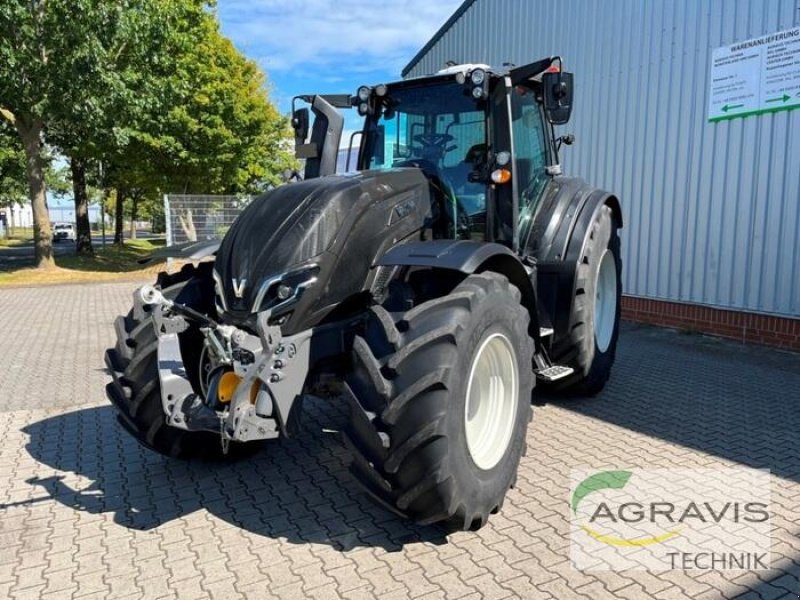 Traktor del tipo Valtra T 235 D, Gebrauchtmaschine In Meppen (Immagine 1)