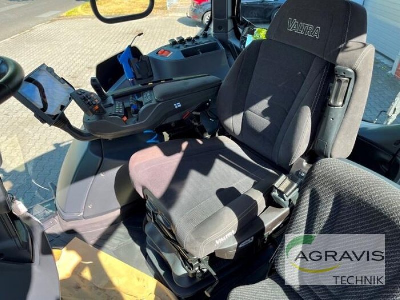 Traktor del tipo Valtra T 235 D, Gebrauchtmaschine In Meppen (Immagine 16)