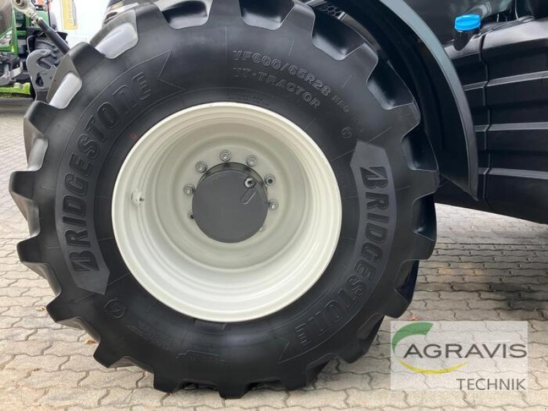 Traktor of the type Valtra T 235 D, Gebrauchtmaschine in Calbe / Saale (Picture 12)