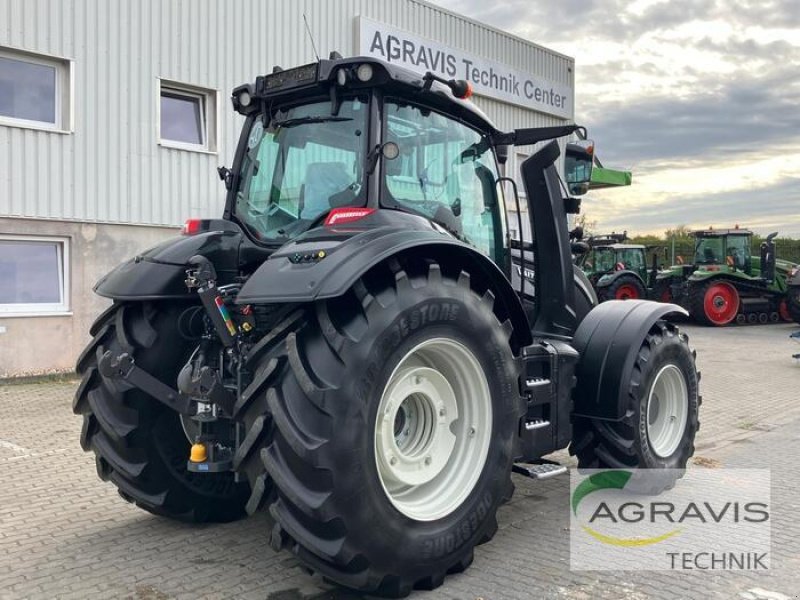 Traktor of the type Valtra T 235 D, Gebrauchtmaschine in Calbe / Saale (Picture 5)