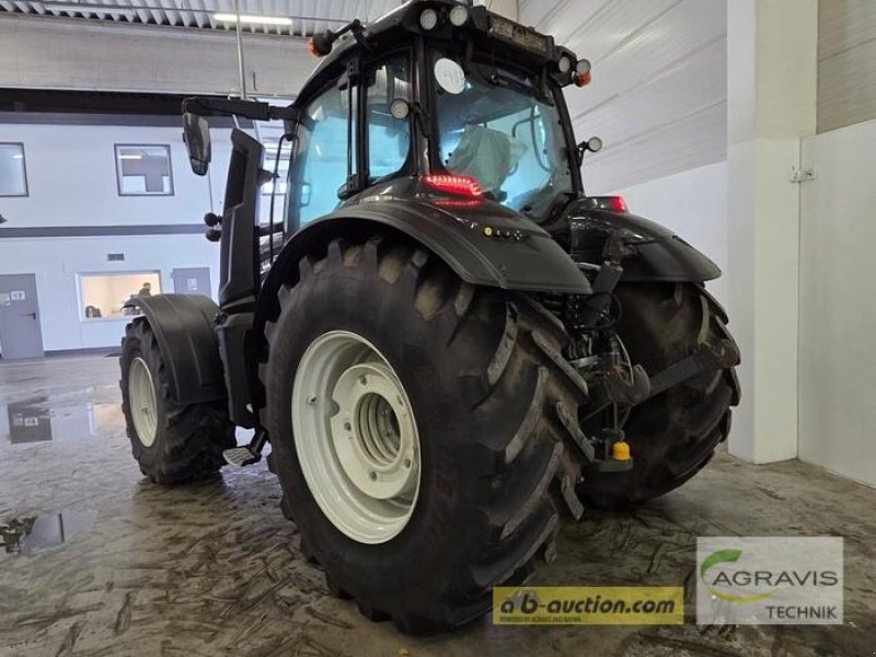 Traktor typu Valtra T 235 D, Gebrauchtmaschine w Calbe / Saale (Zdjęcie 3)