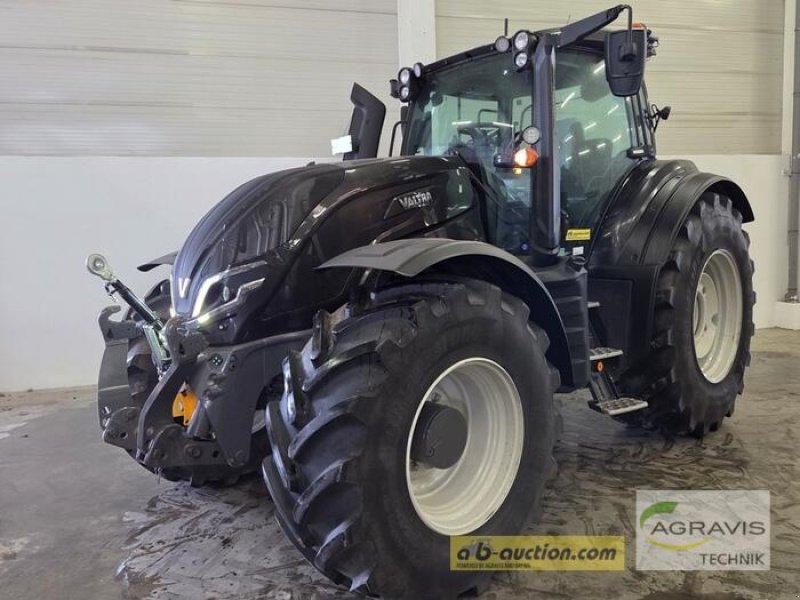 Traktor typu Valtra T 235 D, Gebrauchtmaschine w Calbe / Saale (Zdjęcie 1)