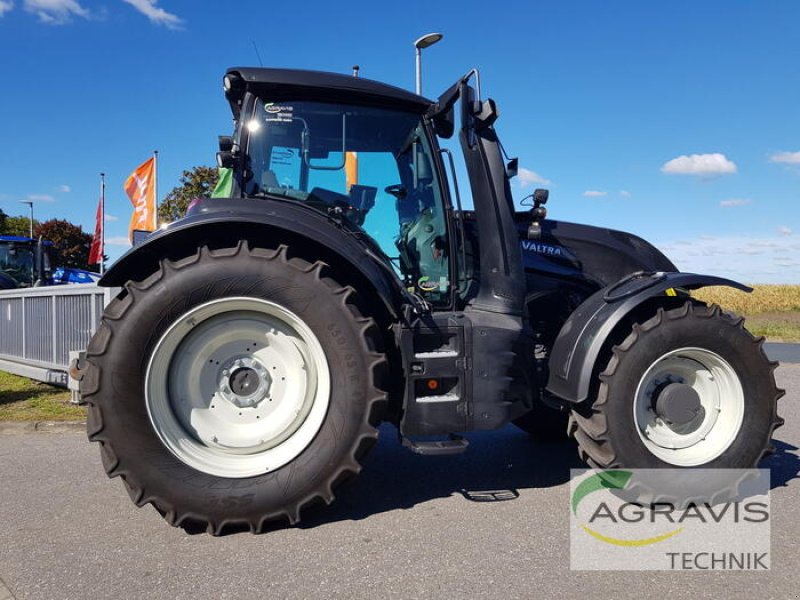 Traktor of the type Valtra T 235 D, Gebrauchtmaschine in Nartum (Picture 11)