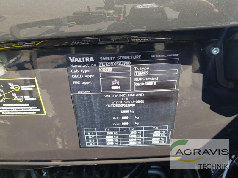 Traktor of the type Valtra T 235 D, Gebrauchtmaschine in Nartum (Picture 16)