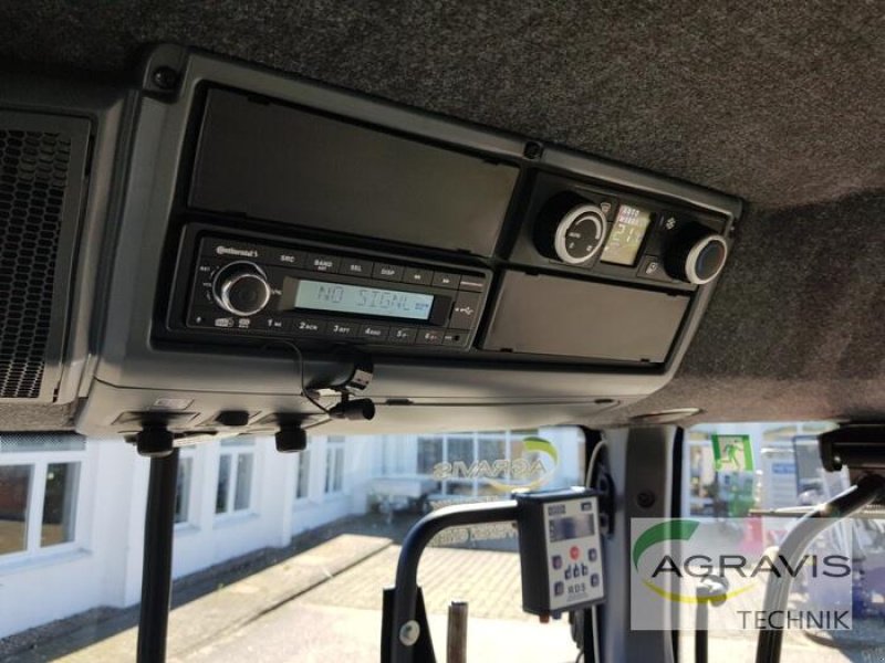 Traktor of the type Valtra T 235 D, Gebrauchtmaschine in Nartum (Picture 24)