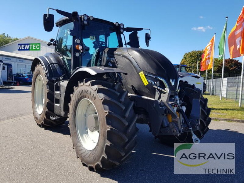 Traktor of the type Valtra T 235 D, Gebrauchtmaschine in Nartum (Picture 7)