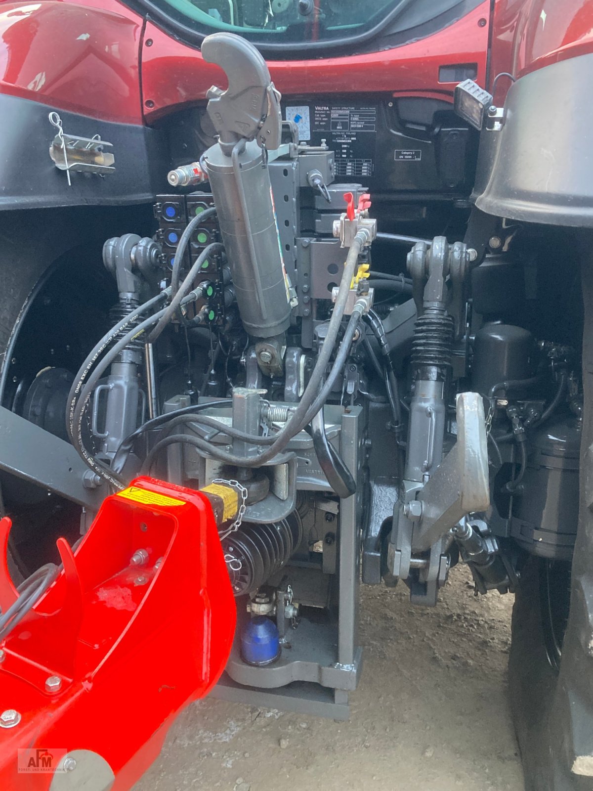 Traktor vrste Valtra T 235 D, Gebrauchtmaschine v Bodenwöhr/ Taxöldern (Slika 8)