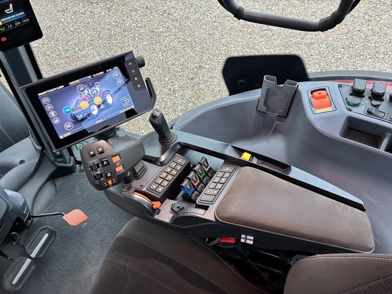 Traktor tip Valtra T 235 DIREKT, Gebrauchtmaschine in Egtved (Poză 11)