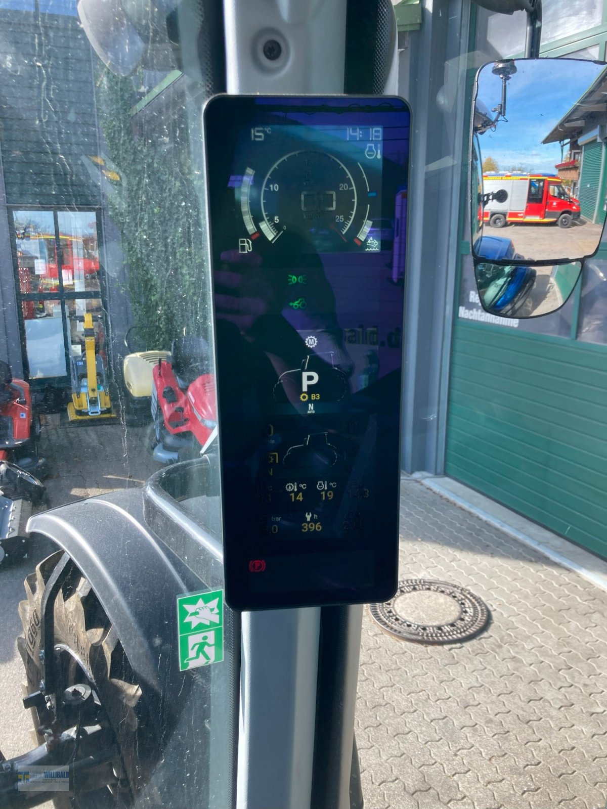 Traktor des Typs Valtra T 235 Versu, Gebrauchtmaschine in Wackersberg (Bild 12)