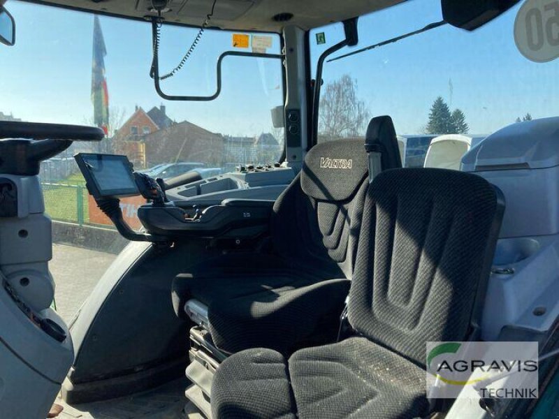 Traktor typu Valtra T 254 V 1A7, Gebrauchtmaschine v Rinteln (Obrázok 9)