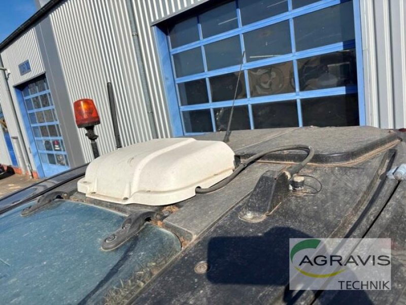 Traktor of the type Valtra T 254 V, Gebrauchtmaschine in Meppen (Picture 23)