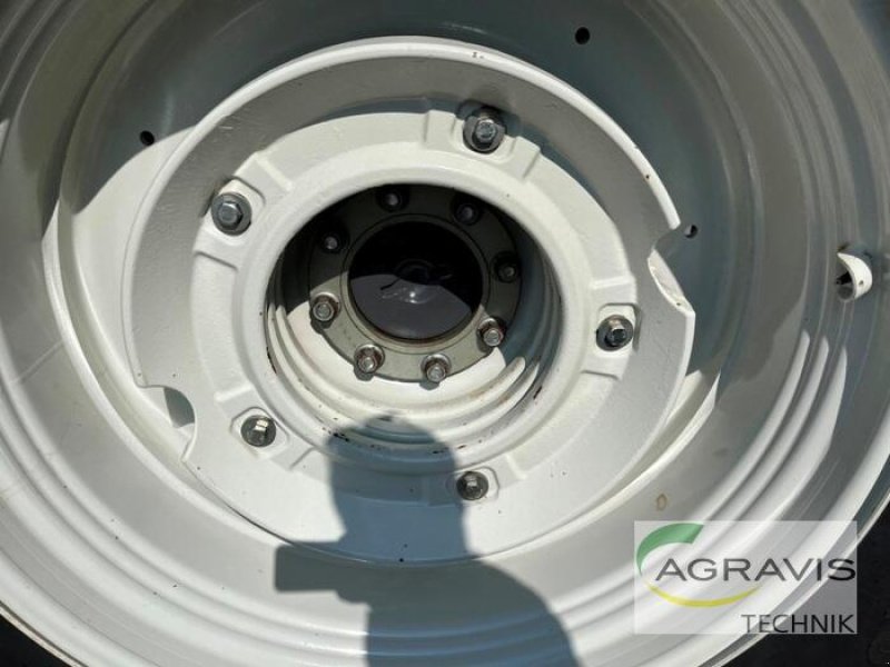 Traktor of the type Valtra T 254 V, Gebrauchtmaschine in Meppen (Picture 10)