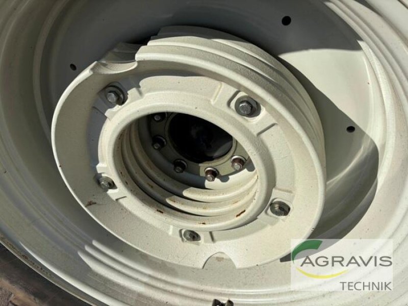 Traktor of the type Valtra T 254 V, Gebrauchtmaschine in Meppen (Picture 21)