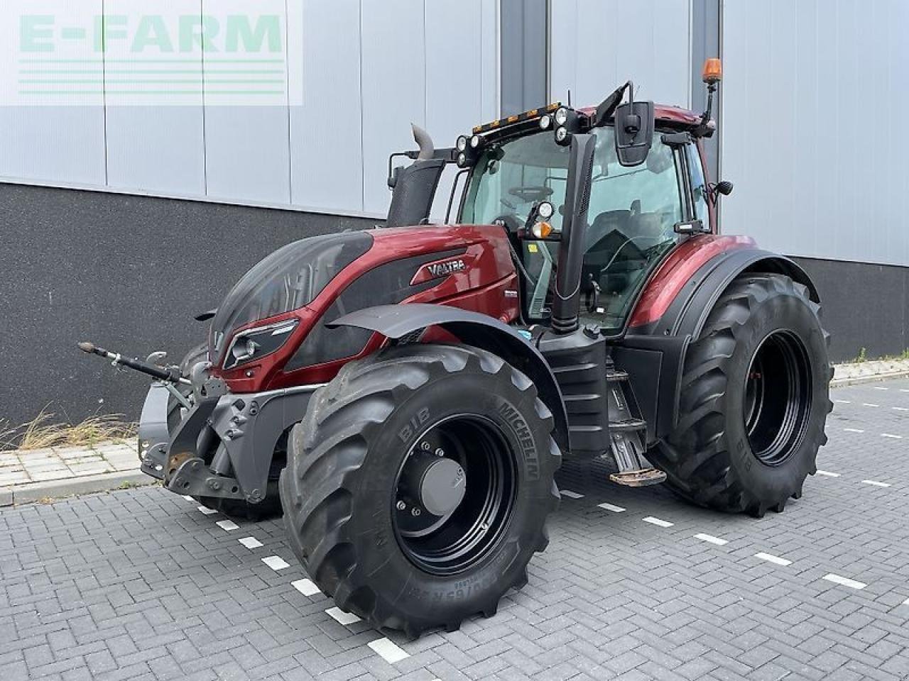 Traktor typu Valtra t 254, Gebrauchtmaschine v gg VEGHEL (Obrázek 1)