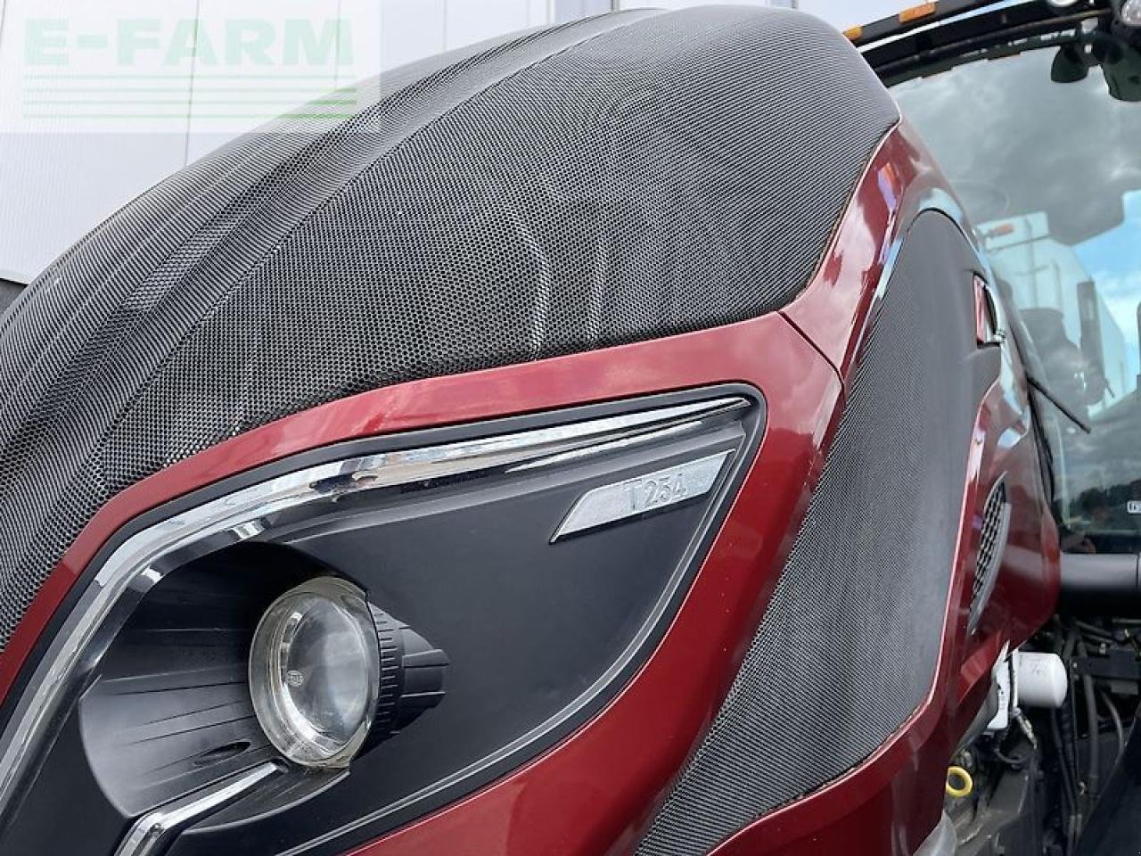 Traktor типа Valtra t 254, Gebrauchtmaschine в gg VEGHEL (Фотография 8)